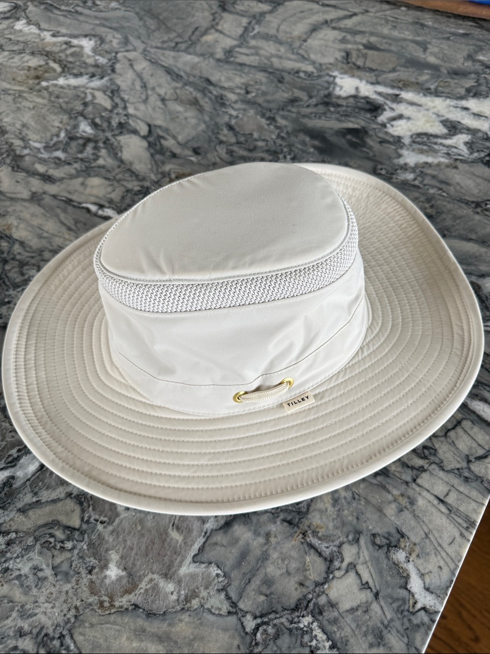 Tilley Airflo Men’s Hat Outdoor Protection Golf Fishing Safari Sun Size 7.5 L